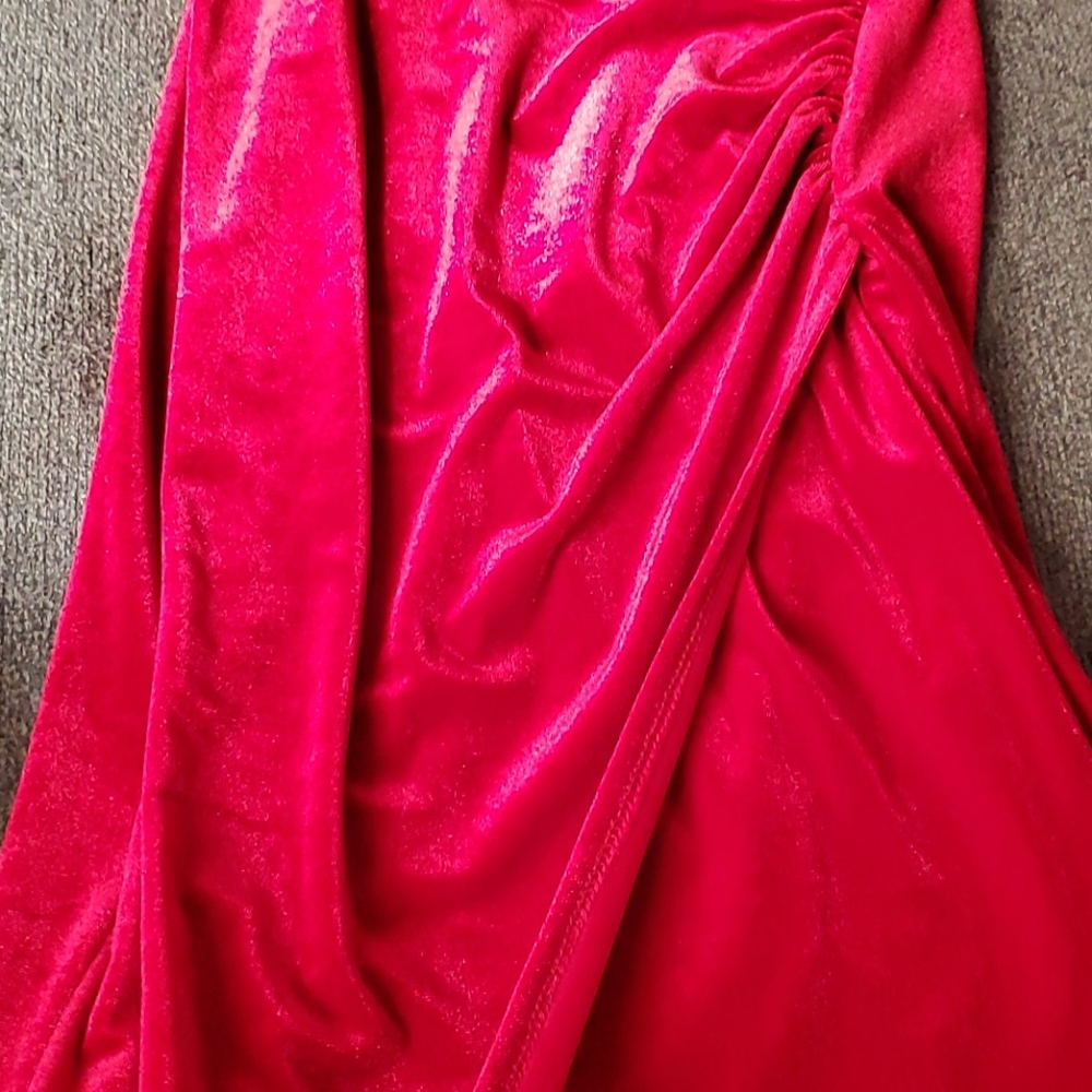 Dress - Picture 2 of 3